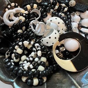 Vintage Black & White Jewelry Mix Wear Upcycle Craft Lot Earrings Necklaces